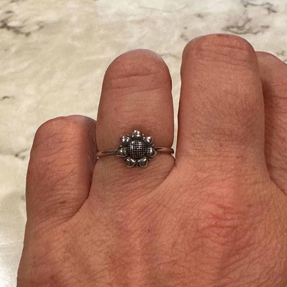 Silver Sunflower Ring - Picture 3 of 3